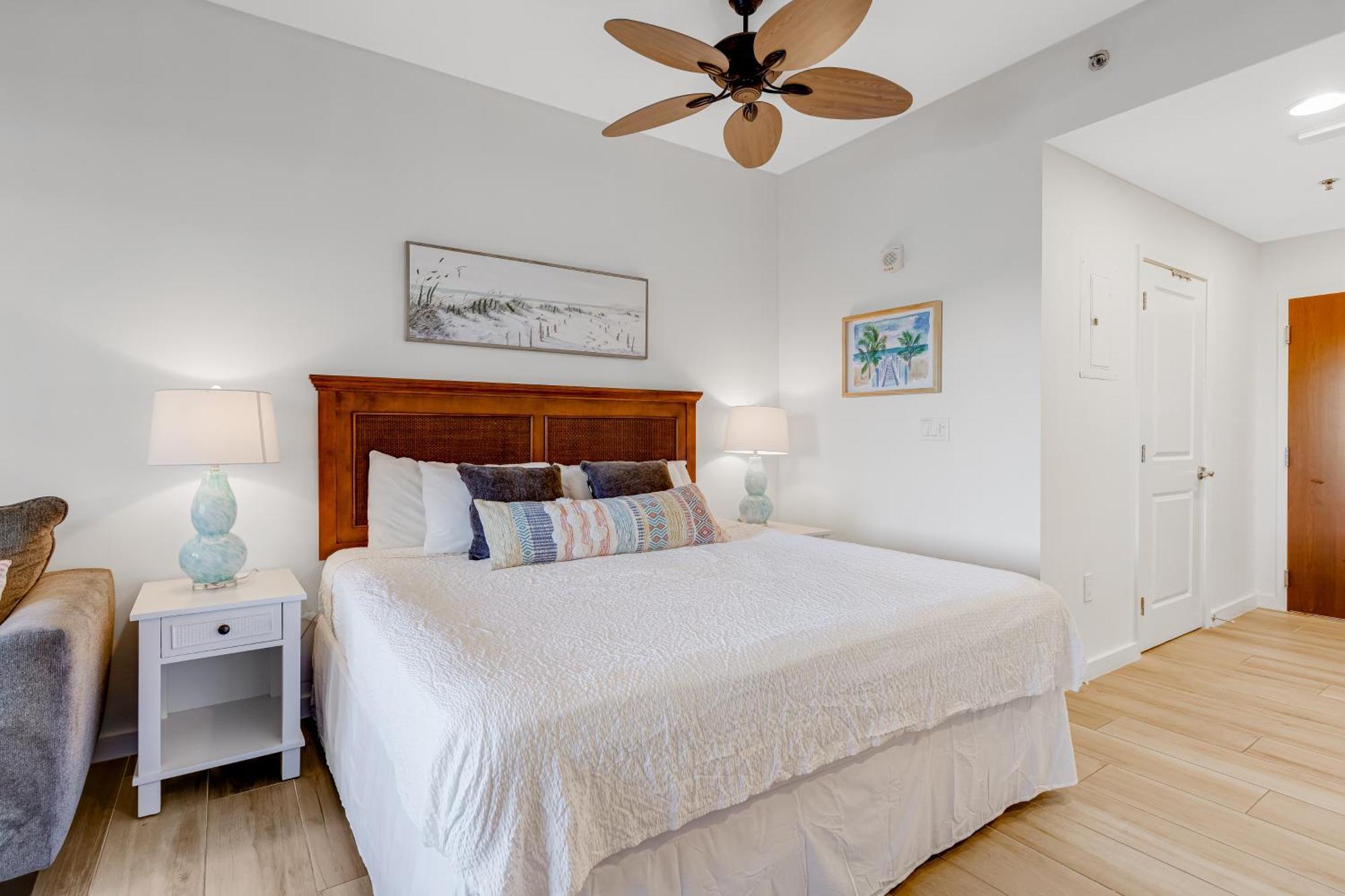 Luau Condos II Destin Room photo